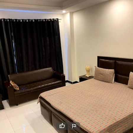 Evergreen Inn Rawalpindi Zewnętrze zdjęcie